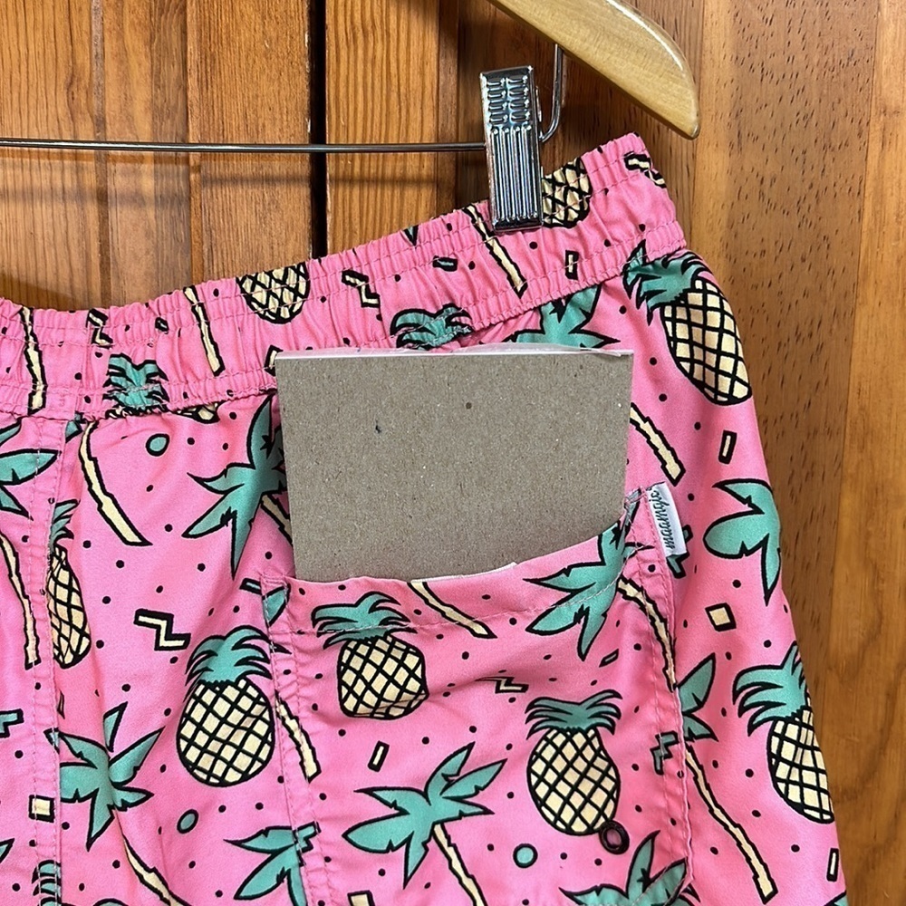 Maamgic Pink/Pineapple Swim Trunks w/Mesh Lining Size XXL - Picture 4 of 11